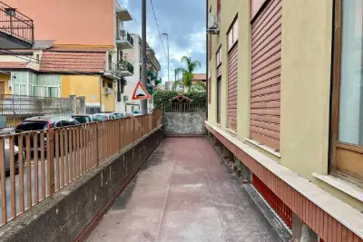 Magazzino in vendita, Via Giovanni Pascoli, Gravina di Catania