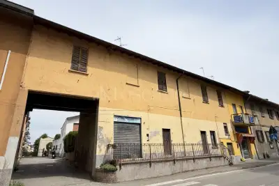 Casa in vendita, Via Milano, Landriano