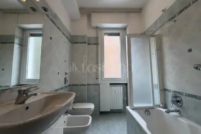 Casa in affitto, Via dei Tulipani, Milano