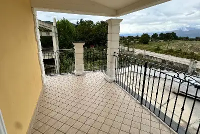 Magazzino in vendita, Strada Circonvallazione , Luco dei Marsi