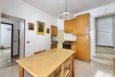 Villino a Schiera in vendita, Località Massoni, Peschiera del Garda