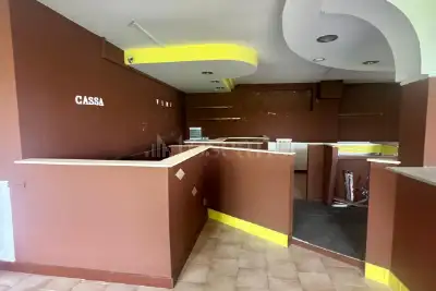 Negozio in vendita, Via Piante, Montefredane