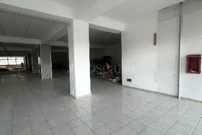 Negozio in affitto, Via Tiburtina Valeria, Avezzano
