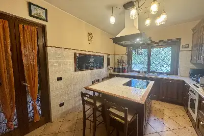 Villa in vendita, Via Torcegno, Roma