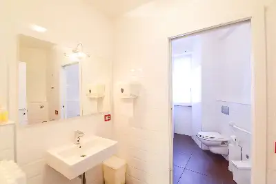 Ufficio in affitto, Viale Madonna, Cantù