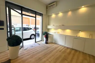 Negozio in affitto, Via dei Fontej, Roma