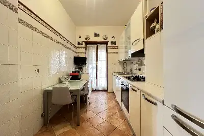 Casa in vendita, Via Ugo Falena, Roma