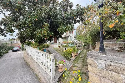Villa Bifamiliare in vendita, Via Doganale, Ciampino, Ciampino