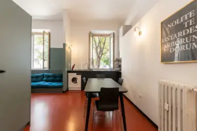 Casa in vendita, Via Sebastiano Veniero, Milano