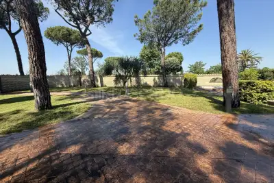 Villa Bifamiliare in affitto, Via Giovanni Giuseppe Gizzi, Roma