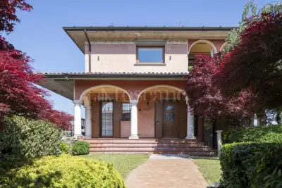 Villa in vendita, Via Aldo Moro, Provaglio d'Iseo