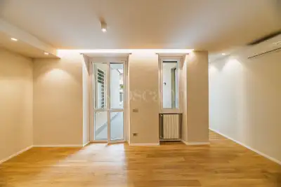 Casa in vendita, Via Lucilio, Roma