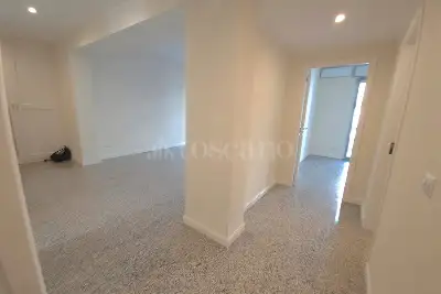 Casa in vendita, Via Francesco Morosini, Napoli