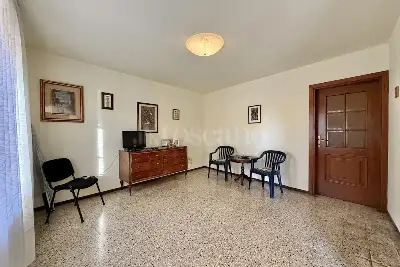 Villino a Schiera in vendita, Località Vecchi, Peschiera del Garda