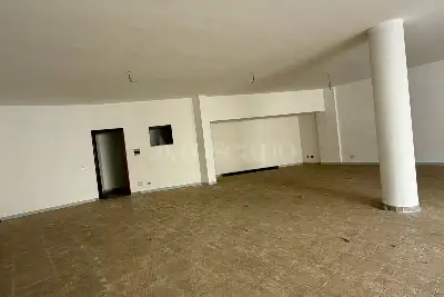 Magazzino in affitto, Via San Francesco Saverio, Avellino