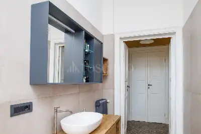 Casa in vendita, Via Irnerio, Bologna