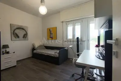 Villino a Schiera in vendita, Via dei Lillà, Anzio