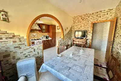 Casa in vendita, Via Rosa Luxemburg, Nettuno