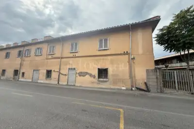 Laboratorio in vendita, Via Avenza, Roma