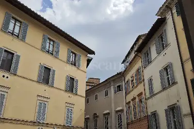 Casa in vendita, Via Camollia, Siena