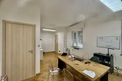 Ufficio in affitto, Via IV Novembre, Verona