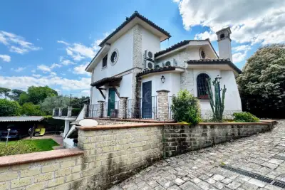 Villa in vendita, Via Monte Caminetto, Sacrofano