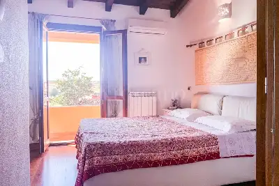 Villino a Schiera in vendita, Via Parigi, Olbia