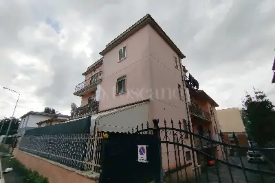 Casa in vendita, Via Montello, Aprilia