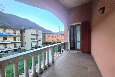 Villa in vendita, Via F. Petrarca, Sarezzo