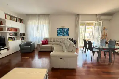 Attico in vendita, Via Edoardo Jenner, Roma