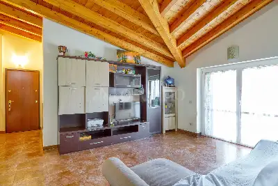 Casa in vendita, Via Luinese, Cunardo