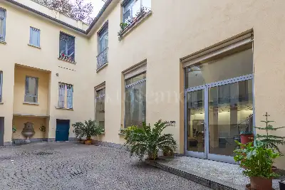 Loft in vendita, Viale Emilio Caldara, Milano