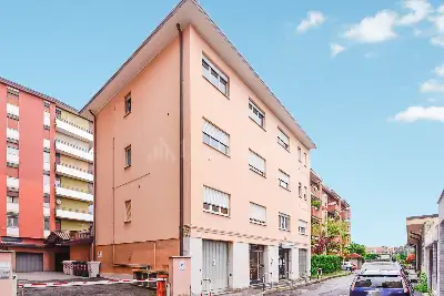 Casa in vendita, Via Dante, Erba