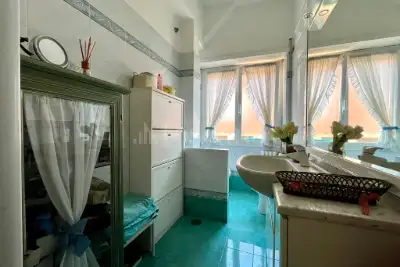 Casa in vendita, Via Emilio Praga, Roma