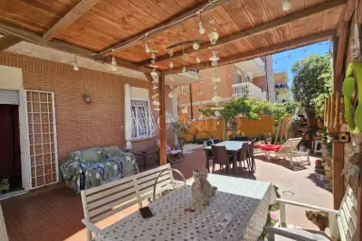 Casa in vendita, Via Germania, Pomezia