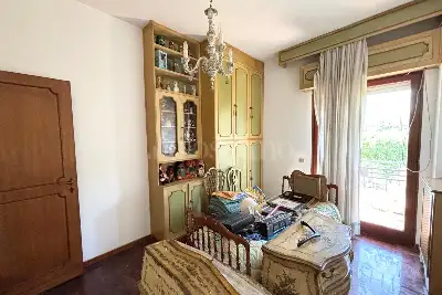 Villino a Schiera in vendita, Via Ernesto Basile, Roma