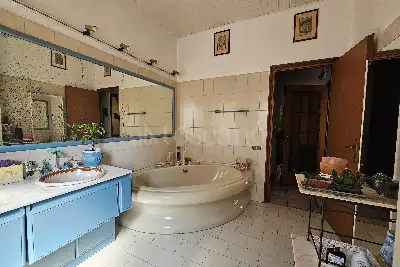 Casa in vendita, Via Germania, Pomezia