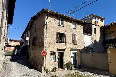 Casa Indipendente in vendita, Via Roma, Borgosatollo