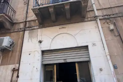 Negozio in vendita, Via Polara, Palermo