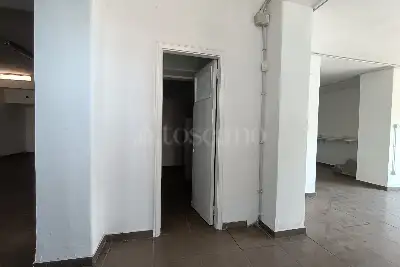 Magazzino in vendita, Via Giuseppe Ginanni, Roma