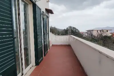 Villino a Schiera in vendita, Via alla Falconara, Palermo