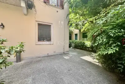 Casa in affitto, Via Santa Chiara, Verona