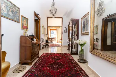 Casa in vendita, Via Lario, Milano