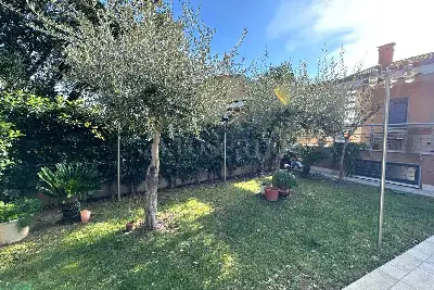 Villa Bifamiliare in vendita, Via Portuense, Roma