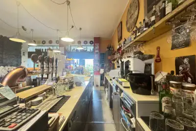 Negozio in vendita, Via Molinetto di Lorenteggio, Corsico