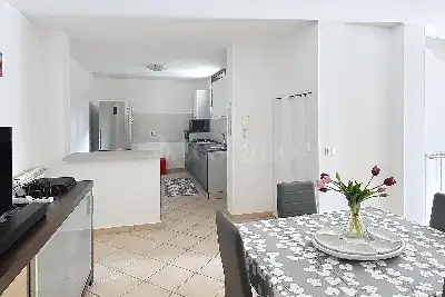 Casa Indipendente in vendita, Via Italia, Tissi