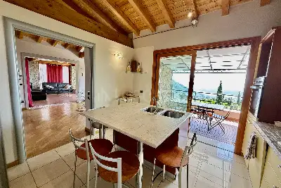 Villa in vendita, Via Mezzane, Villanuova sul Clisi