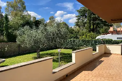 Villa Plurifamiliare in vendita, Via della Crisopa, Roma