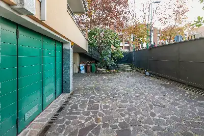 Villa Bifamiliare in vendita, Via Dei Sagredo, Milano
