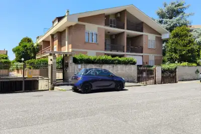 Villa Plurifamiliare in vendita, Via delle Vigne di Morena, Roma